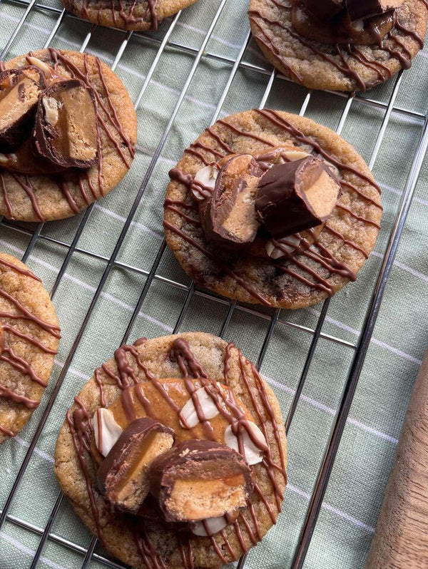 Peanut Caramel Bar Cookies