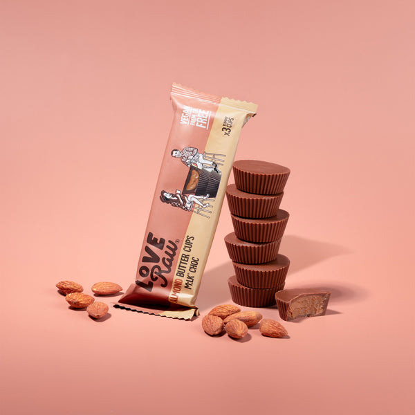 M:lk Choc Almond Butter Cups Box 12x39 g LoveRaw